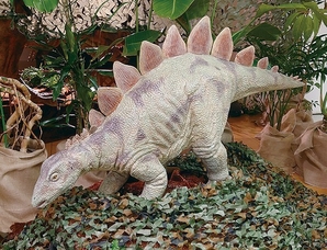 ティラノサウルス in エキスポセンター<br />
企画展「恐竜ロボットファクトリー」