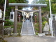 艫神社　鳥居から見る拝殿